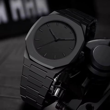 LuxVibe™ Black Saat